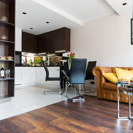 Dom & House - Waterlane Island Hotel apartamentowy 4*