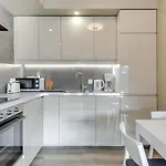 Aparthotel Waterlane Island Spa & Wellness Residences By Noclegi Renters