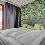 Aparthotel Waterlane Island Spa & Wellness Residences By Noclegi Renters