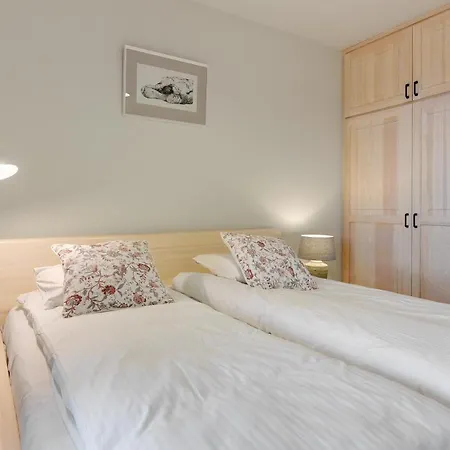 Apartment Dom & House - Waterlane Island