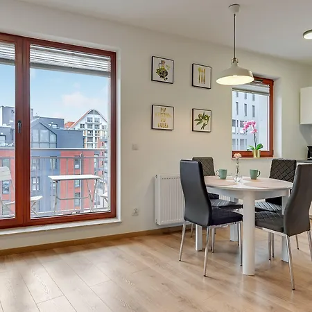 Dom & House - Waterlane Island