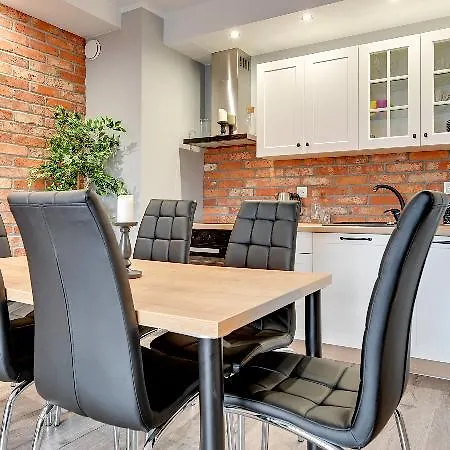 Dom & House - Waterlane Island Apartment