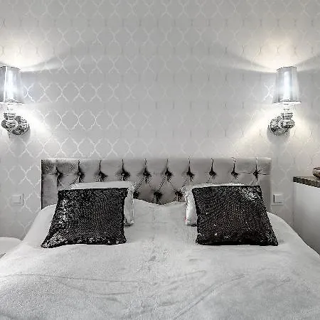 Dom & House - Waterlane Island Apartment *