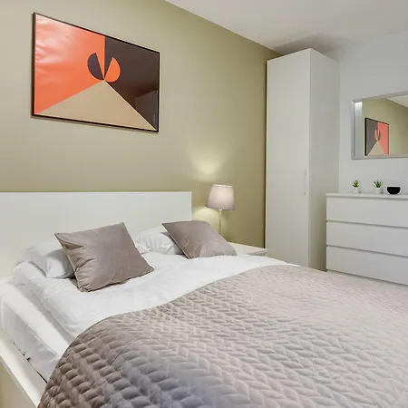 Waterlane Island & Wellness Residences By Renters גדנסק